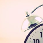 5 s&iacute;ntomas de que a tu cuerpo le falta energ&iacute;a: consecuencias postponer alarma heelespana 150x150 - HeelEspa&ntilde;a