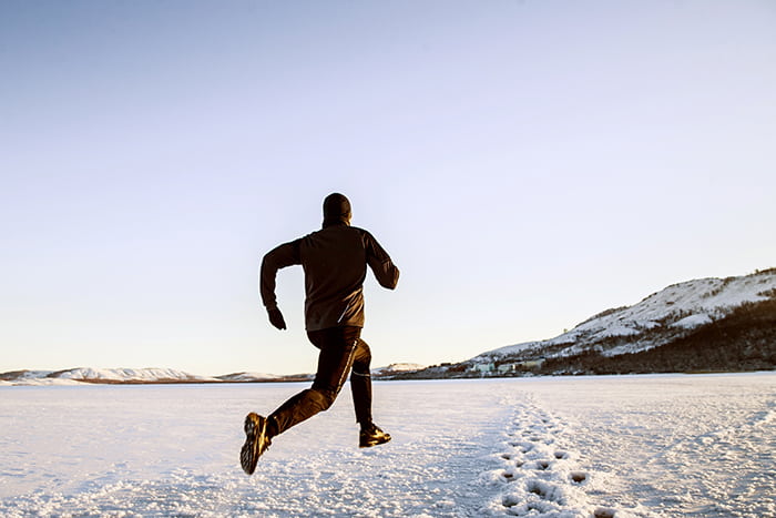 los beneficios de hacer deporte en invierno